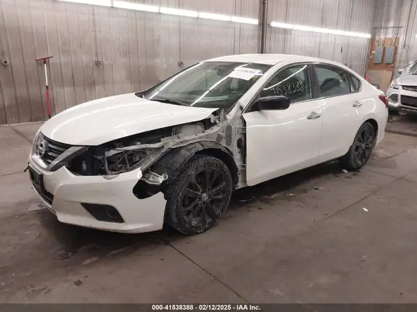 1N4AL3AP8HC239093 2017 NISSAN ALTIMA - Image 2