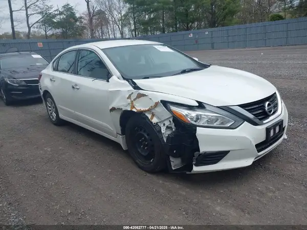 1N4AL3AP8HC239241 2017 NISSAN ALTIMA - Image 1