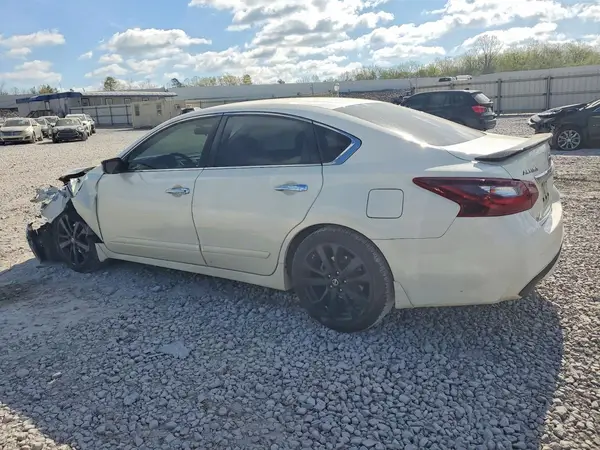 1N4AL3AP8HC241023 2017 NISSAN ALTIMA - Image 2