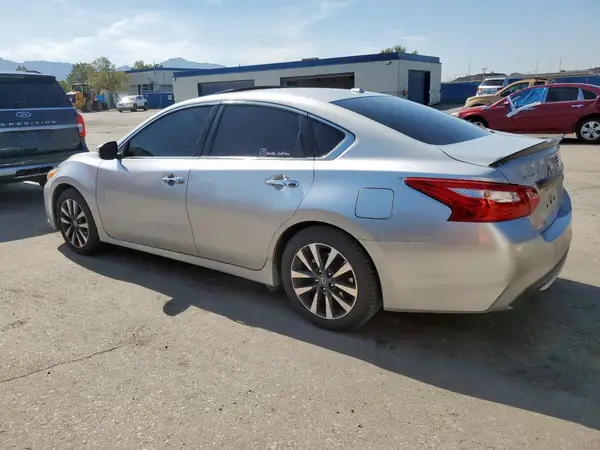 1N4AL3AP8HC241149 2017 NISSAN ALTIMA - Image 2