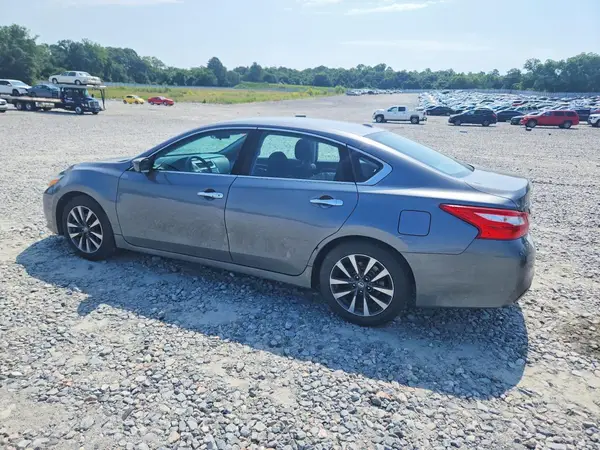1N4AL3AP8HC241748 2017 NISSAN ALTIMA - Image 2