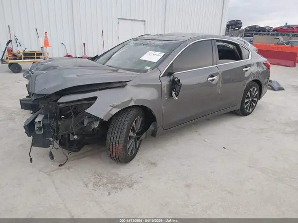 1N4AL3AP8HC242754 2017 NISSAN ALTIMA - Image 2