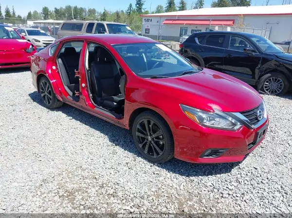 1N4AL3AP8HC244617 2017 NISSAN ALTIMA - Image 1