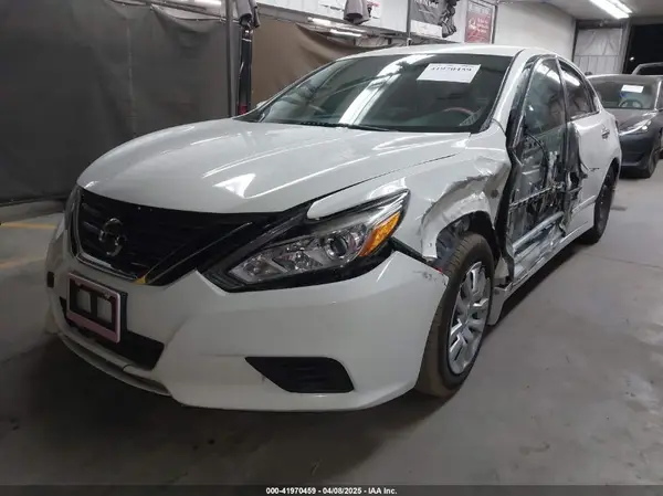 1N4AL3AP8HC244858 2017 NISSAN ALTIMA - Image 2