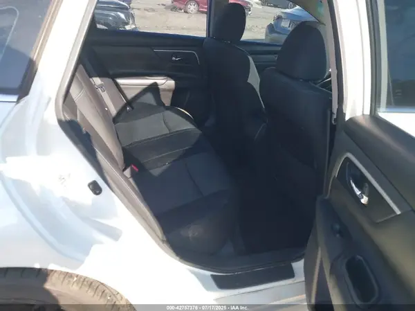 1N4AL3AP8HC245671 2017 NISSAN ALTIMA - Image 8