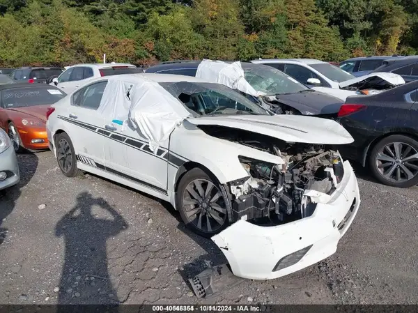 1N4AL3AP8HC245721 2017 NISSAN ALTIMA - Image 1