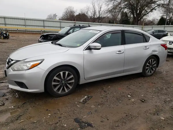 1N4AL3AP8HC252555 2017 NISSAN ALTIMA - Image 1