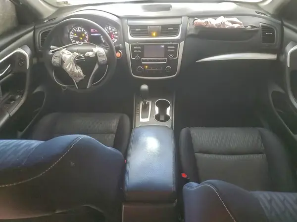 1N4AL3AP8HC252586 2017 NISSAN ALTIMA - Image 8
