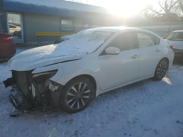 1N4AL3AP8HC255195 2017 NISSAN ALTIMA - Image 1