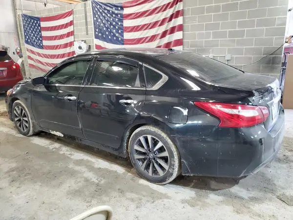 1N4AL3AP8HC257593 2017 NISSAN ALTIMA - Image 2
