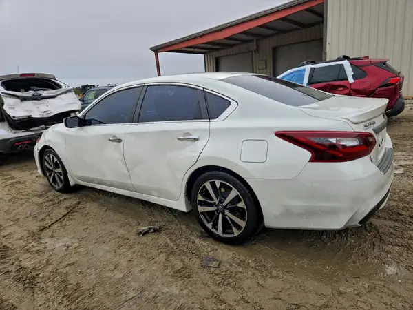 1N4AL3AP8HC259909 2017 NISSAN ALTIMA - Image 2