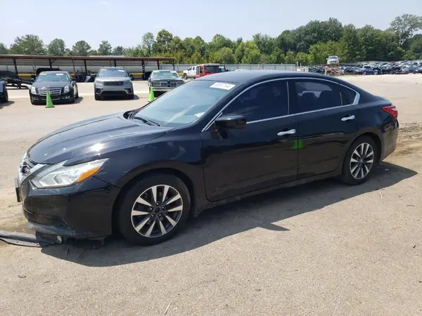1N4AL3AP8HC260607 2017 NISSAN ALTIMA - Image 1