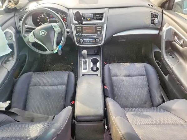 1N4AL3AP8HC260784 2017 NISSAN ALTIMA - Image 8
