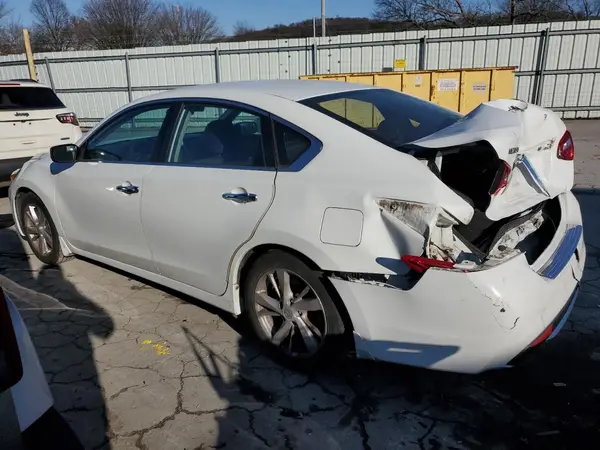 1N4AL3AP8HC263295 2017 NISSAN ALTIMA - Image 2