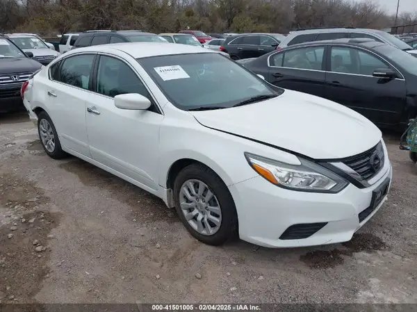 1N4AL3AP8HC263510 2017 NISSAN ALTIMA - Image 1
