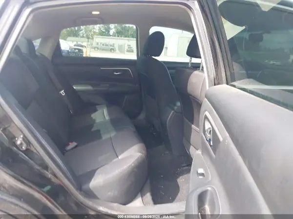 1N4AL3AP8HC264768 2017 NISSAN ALTIMA - Image 8