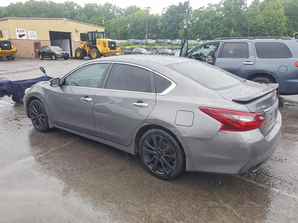 1N4AL3AP8HC266052 2017 NISSAN ALTIMA - Image 2