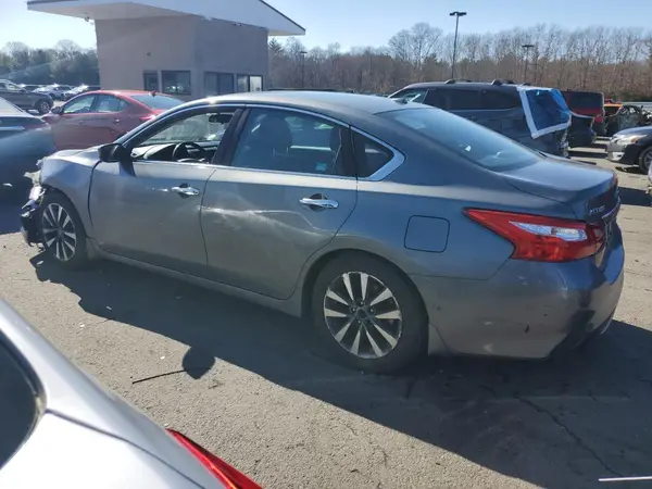 1N4AL3AP8HC273616 2017 NISSAN ALTIMA - Image 2