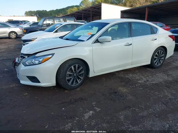 1N4AL3AP8HC274216 2017 NISSAN ALTIMA - Image 2