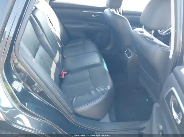 1N4AL3AP8HC274264 2017 NISSAN ALTIMA - Image 8