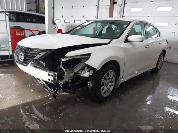 1N4AL3AP8HC274782 2017 NISSAN ALTIMA - Image 2