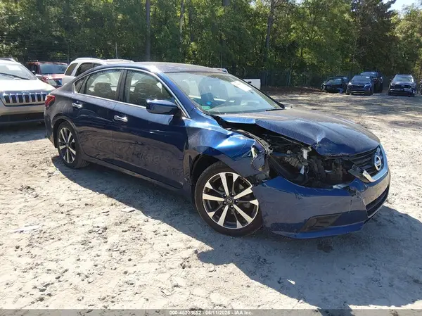 1N4AL3AP8HC274958 2017 NISSAN ALTIMA - Image 1