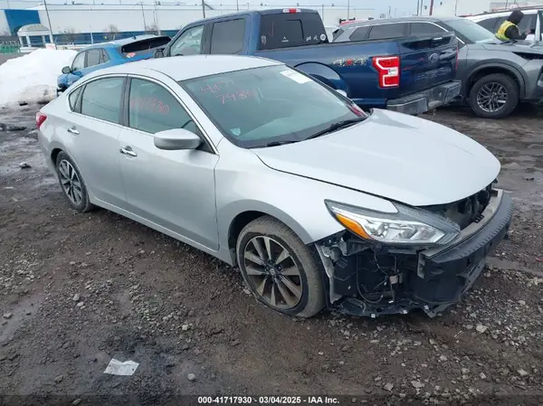 1N4AL3AP8HC276080 2017 NISSAN ALTIMA - Image 1