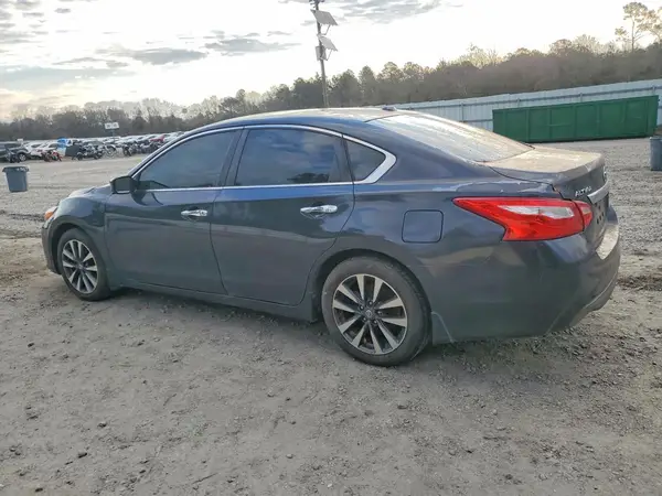 1N4AL3AP8HC277276 2017 NISSAN ALTIMA - Image 2