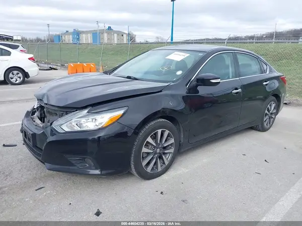 1N4AL3AP8HC278489 2017 NISSAN ALTIMA - Image 2