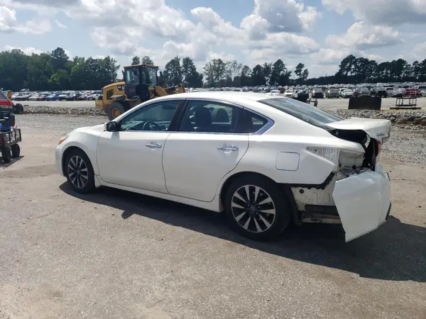 1N4AL3AP8HC279366 2017 NISSAN ALTIMA - Image 2