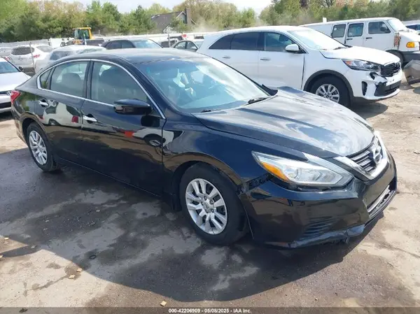 1N4AL3AP8HC280145 2017 NISSAN ALTIMA - Image 1