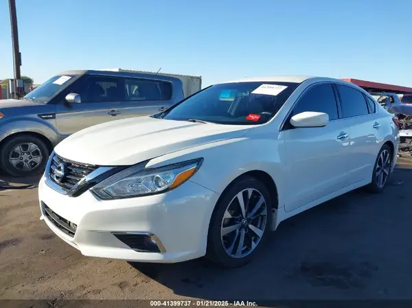 1N4AL3AP8HC282302 2017 NISSAN ALTIMA - Image 2