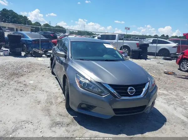 1N4AL3AP8HC282476 2017 NISSAN ALTIMA - Image 1