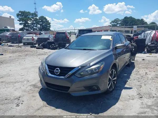 1N4AL3AP8HC282476 2017 NISSAN ALTIMA - Image 2