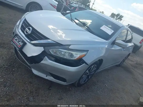 1N4AL3AP8HC283286 2017 NISSAN ALTIMA - Image 2