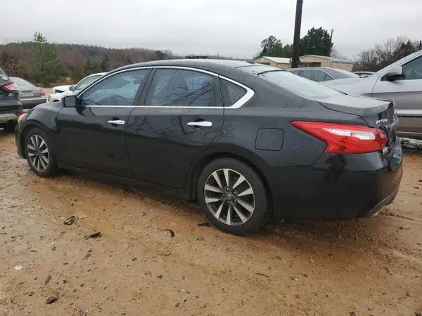 1N4AL3AP8HC284289 2017 NISSAN ALTIMA - Image 2