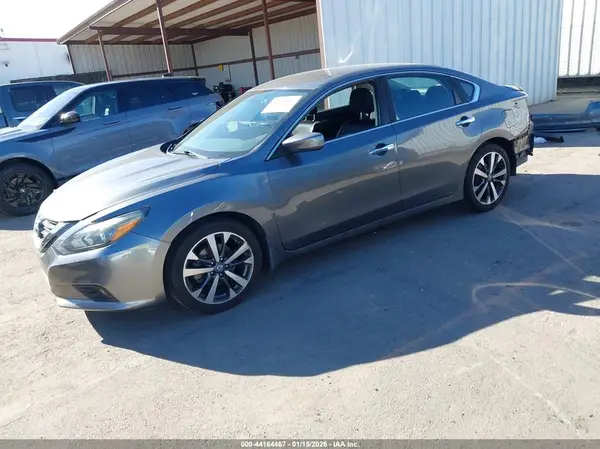 1N4AL3AP8HC285359 2017 NISSAN ALTIMA - Image 2