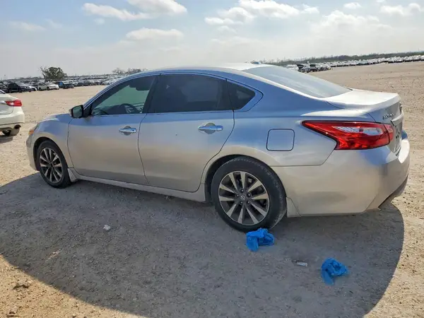 1N4AL3AP8HC285619 2017 NISSAN ALTIMA - Image 2