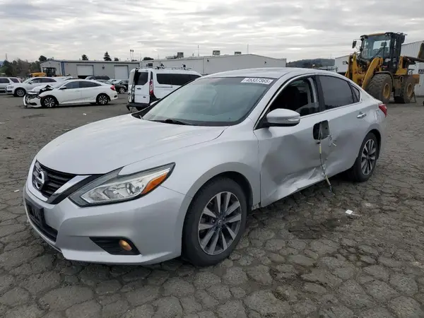 1N4AL3AP8HC286043 2017 NISSAN ALTIMA - Image 1