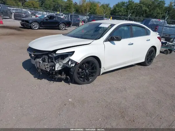 1N4AL3AP8HC287631 2017 NISSAN ALTIMA - Image 2