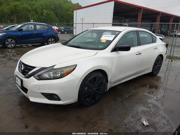 1N4AL3AP8HC288472 2017 NISSAN ALTIMA - Image 2