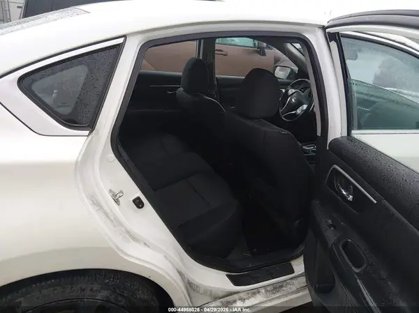 1N4AL3AP8HC288472 2017 NISSAN ALTIMA - Image 8