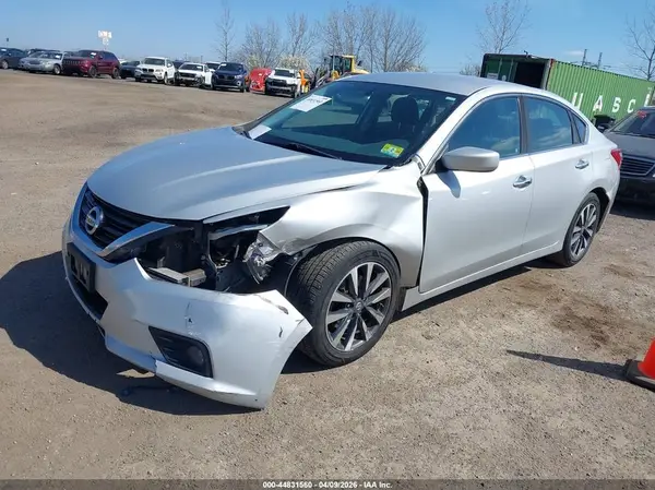 1N4AL3AP8HC289721 2017 NISSAN ALTIMA - Image 2