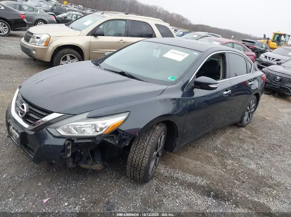 1N4AL3AP8HC290710 2017 NISSAN ALTIMA - Image 2