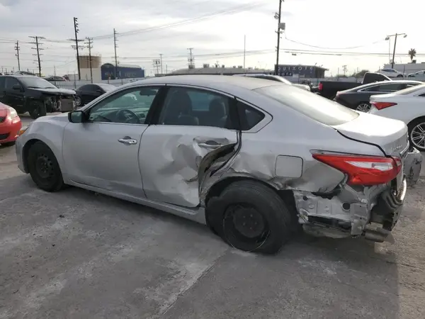 1N4AL3AP8HC291632 2017 NISSAN ALTIMA - Image 2