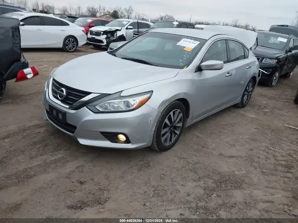 1N4AL3AP8HC292053 2017 NISSAN ALTIMA - Image 2