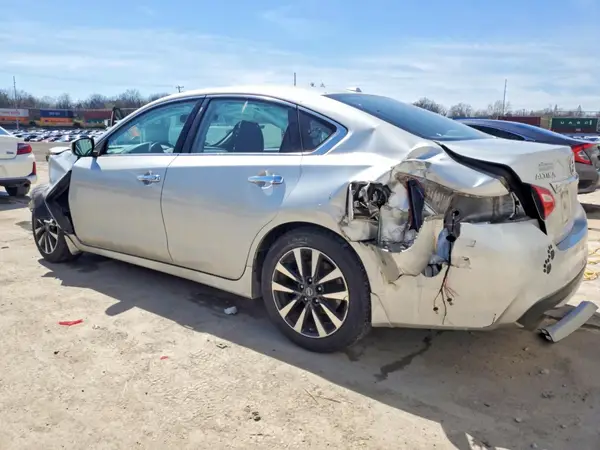 1N4AL3AP8HC296779 2017 NISSAN ALTIMA - Image 2