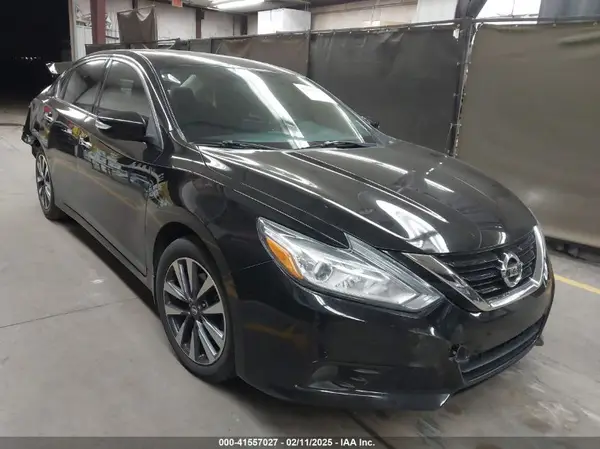 1N4AL3AP8HC297267 2017 NISSAN ALTIMA - Image 1