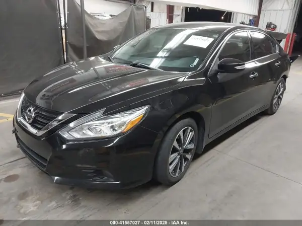 1N4AL3AP8HC297267 2017 NISSAN ALTIMA - Image 2