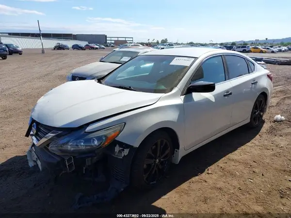 1N4AL3AP8HC297947 2017 NISSAN ALTIMA - Image 2